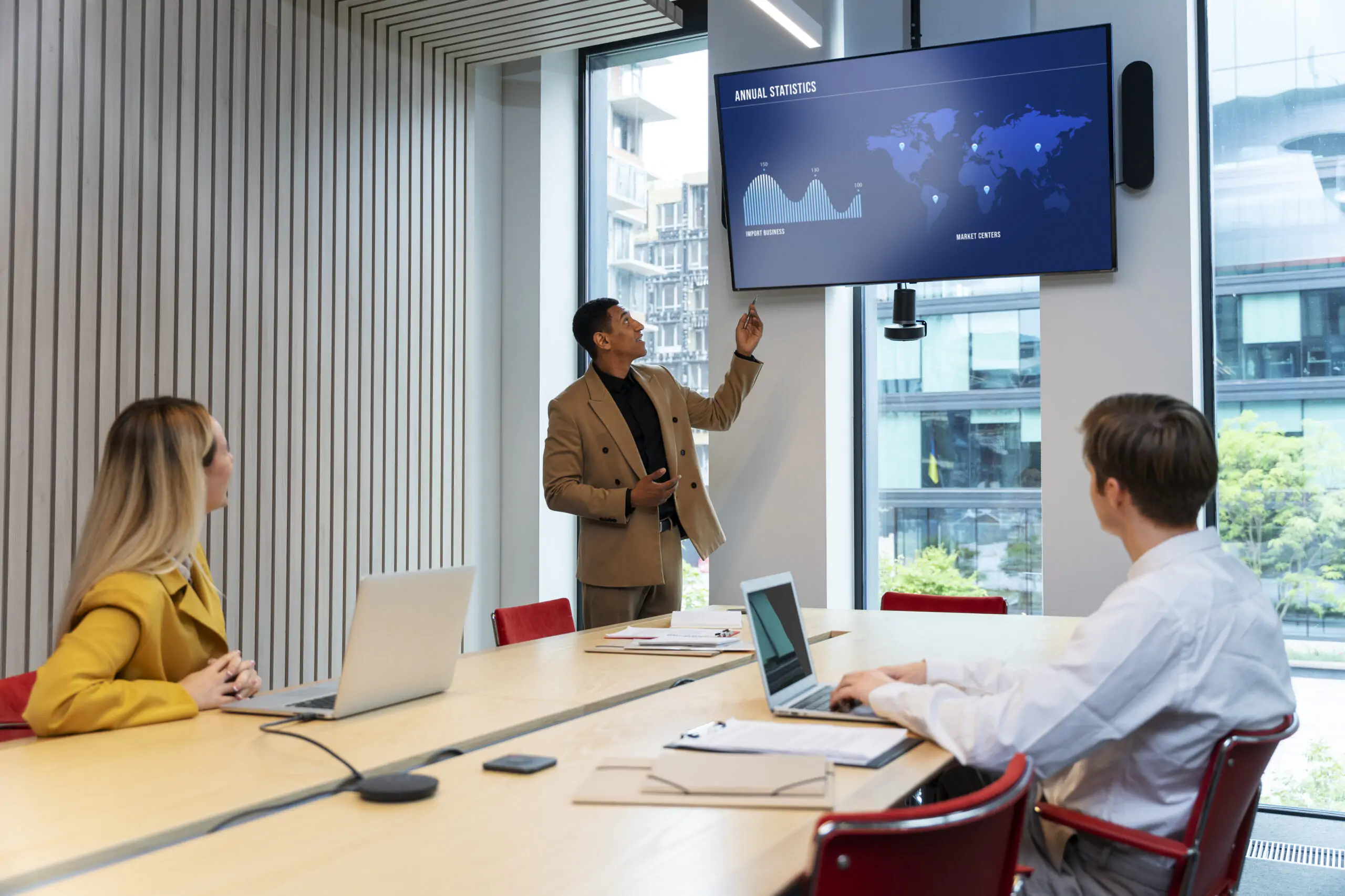 The Art of Crafting an Effective Business Pitch The Art of Crafting an Effective Business Pitch